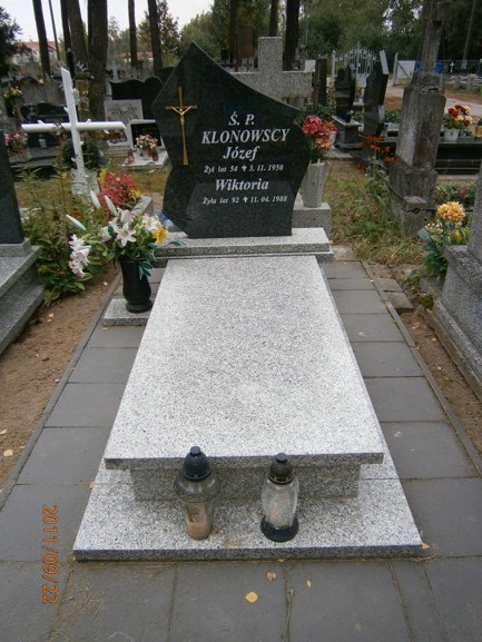 Józef KLONOWSKI 1895 Ostróda - Grobonet - Wyszukiwarka osób pochowanych